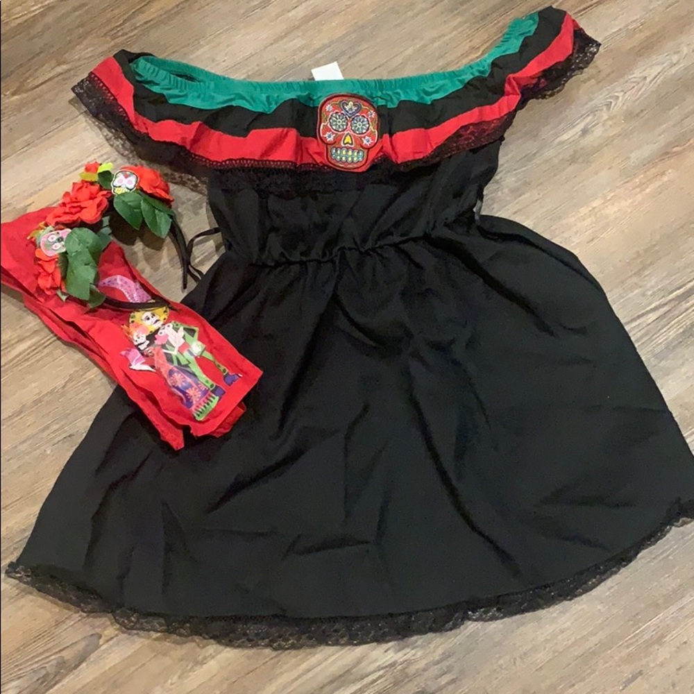 halloween costume: undead women’s like new